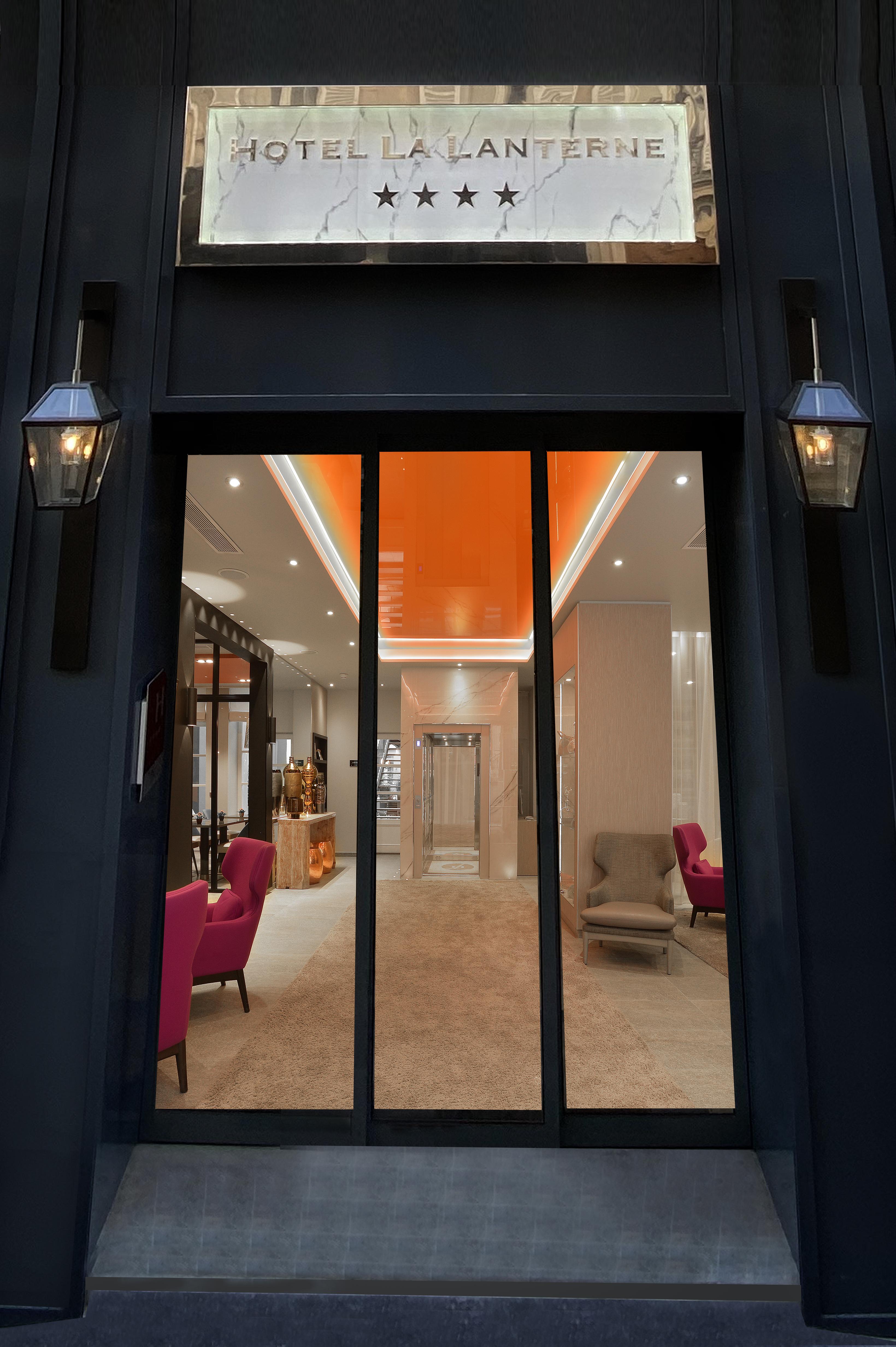 La Lanterne & By Timhotel Parijs